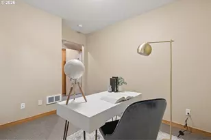 5123 S Corbett Ave, Portland, OR 97239 - Photo 4