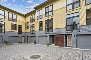 5123 S Corbett Ave, Portland, OR 97239 - Photo 2