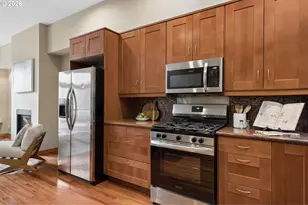5123 S Corbett Ave, Portland, OR 97239 - Photo 4