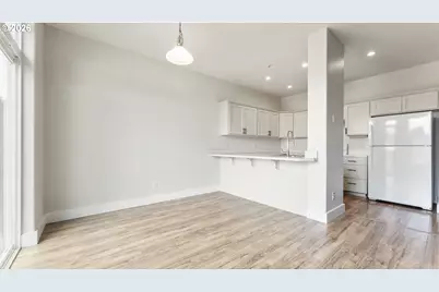 162 Fenton Ave #B, Molalla, OR 97038 - Photo 6