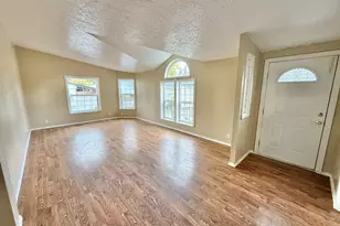 1282 E 3rd St, Lafayette, OR 97127 - Photo 4