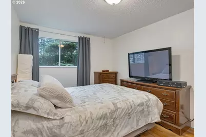 1033 NE 178th Ave, Portland, OR 97230 - Photo 16