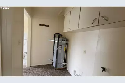 407 NE Waite St, Myrtle Creek, OR 97457 - Photo 14