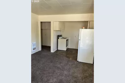 407 NE Waite St, Myrtle Creek, OR 97457 - Photo 24