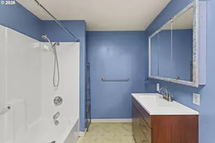 1688 N 8th St, Coos Bay, OR 97420 - Photo 14