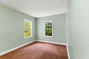 1688 N 8th St, Coos Bay, OR 97420 - Photo 8