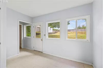 1688 N 8th St, Coos Bay, OR 97420 - Photo 18