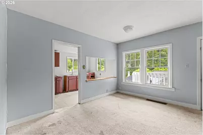 1688 N 8th St, Coos Bay, OR 97420 - Photo 4