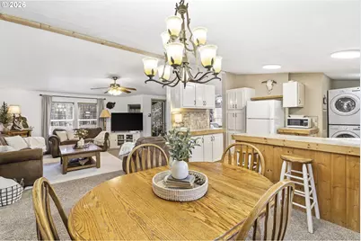 56005 Browning Dr, Bend, OR 97707 - Photo 24