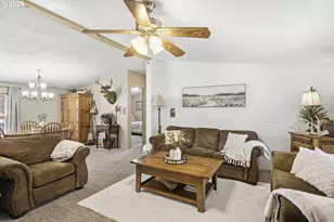 56005 Browning Dr, Bend, OR 97707 - Photo 26