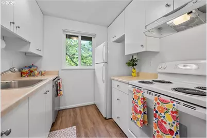 12618 NW Barnes Rd #11, Portland, OR 97229 - Photo 12