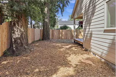 8712 SE Clatsop St, Happy Valley, OR 97086 - Photo 32