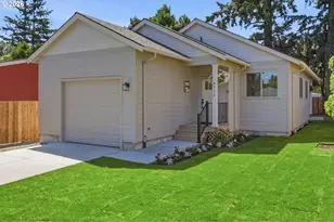 8712 SE Clatsop St, Happy Valley, OR 97086 - Photo 2