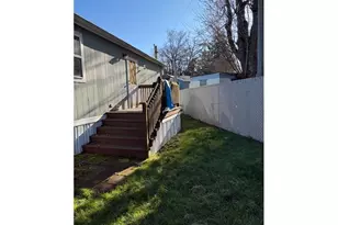 10901 SE Powell Blvd, Portland, OR 97266 - Photo 16