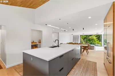 3905 N Overlook Ter, Portland, OR 97227 - Photo 10