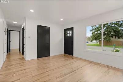 5073 SE Rainbow Ln, Milwaukie, OR 97222 - Photo 8