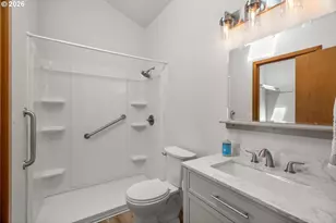 727 NE Dallas St, Camas, WA 98607 - Photo 18