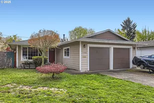 9042 N Chautauqua Pl, Portland, OR 97217 - Photo 2