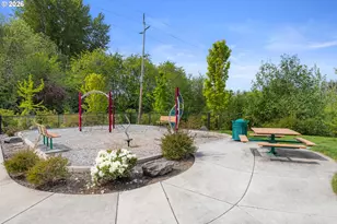3304 N Irvine Dr, Cornelius, OR 97124 - Photo 36