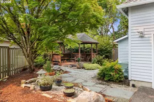 500 NW Pacific Grove Dr, Beaverton, OR 97006 - Photo 40