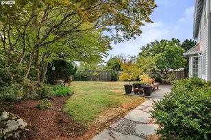 500 NW Pacific Grove Dr, Beaverton, OR 97006 - Photo 38
