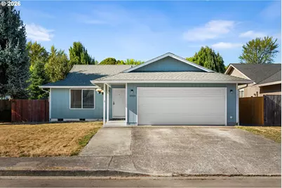 1310 NW 4th St, Battle Ground, WA 98604 - Photo 2
