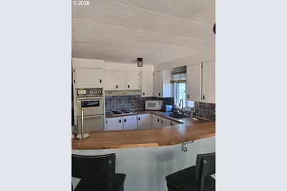 211 McCoy St, Moro, OR 97039 - Photo 10