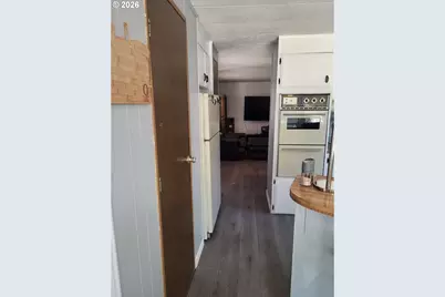 211 McCoy St, Moro, OR 97039 - Photo 12