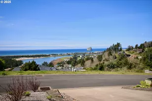 7835 Brooten Mountain Loop, Pacific City, OR 97135 - Photo 8