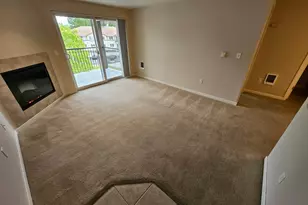 720 NW 185th Ave, Beaverton, OR 97006 - Photo 2