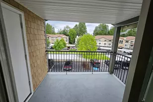 720 NW 185th Ave, Beaverton, OR 97006 - Photo 12