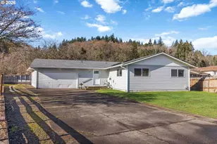 119 Monterey Dr, Kelso, WA 98626 - Photo 2