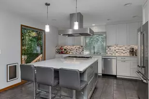 2592 Hillcrest Ct, West Linn, OR 97068 - Photo 20