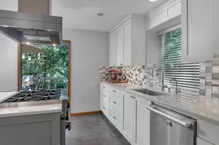 2592 Hillcrest Ct, West Linn, OR 97068 - Photo 20