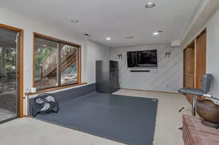 2592 Hillcrest Ct, West Linn, OR 97068 - Photo 36