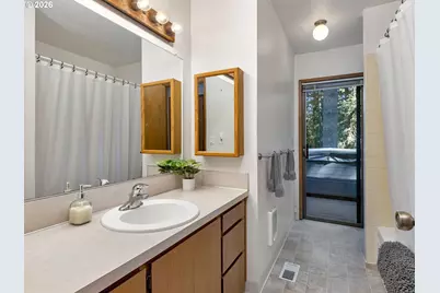 2592 Hillcrest Ct, West Linn, OR 97068 - Photo 28