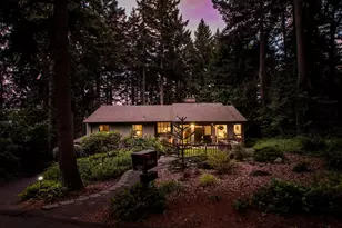 2592 Hillcrest Ct, West Linn, OR 97068 - Photo 1