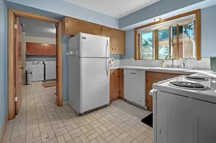 912 E Main St, Hillsboro, OR 97123 - Photo 10