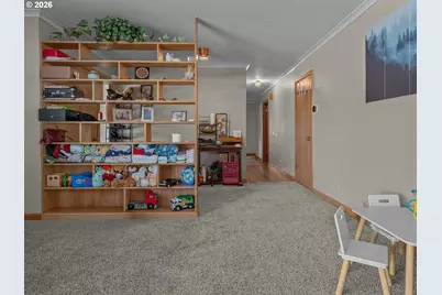 912 E Main St, Hillsboro, OR 97123 - Photo 4