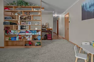 912 E Main St, Hillsboro, OR 97123 - Photo 4