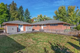 912 E Main St, Hillsboro, OR 97123 - Photo 34