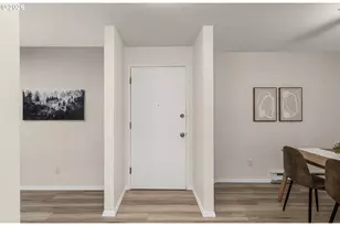 8720 SW Tualatin Rd, Tualatin, OR 97062 - Photo 20