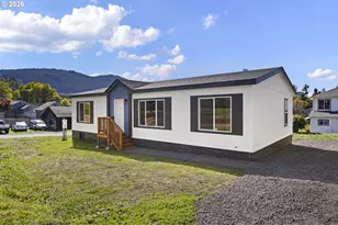 200 Hedrick Creek Ave, Drain, OR 97435 - Photo 1