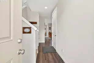 262 W 17th St, Lafayette, OR 97127 - Photo 6