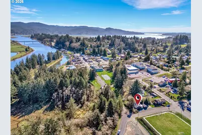 36290 7th St, Nehalem, OR 97131 - Photo 2