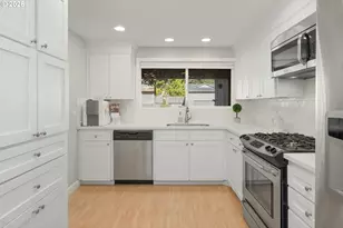 8785 SW Morgan Dr, Beaverton, OR 97008 - Photo 14