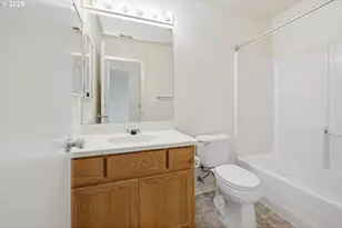 1637 Hamlet Ln, Eugene, OR 97402 - Photo 38