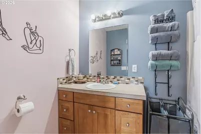 705 Cowlitz Way, Kelso, WA 98626 - Photo 22