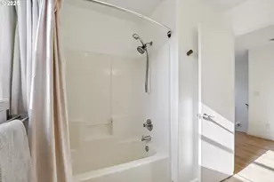 8345 N Bliss St, Portland, OR 97203 - Photo 18