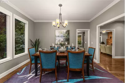 13447 Streamside Ct, Lake Oswego, OR 97035 - Photo 8